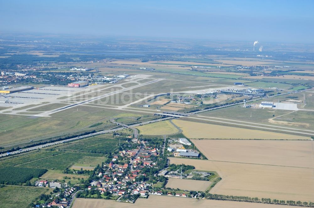 Schkeuditz von oben - Flughafen Leipzig/Halle im Bundesland Sachsen