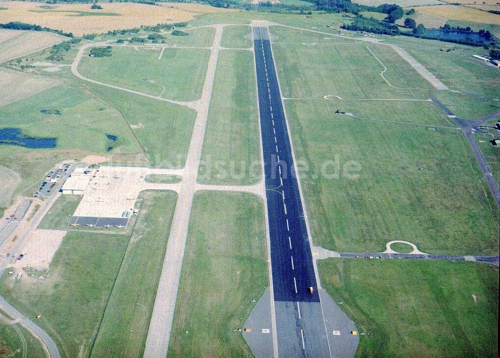 Luftbild Neu Brandenburg / MV - Flughafen Neubrandenburg.