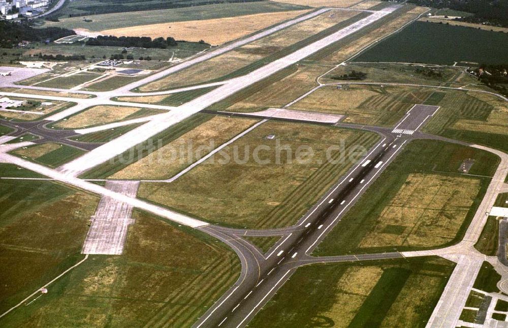 Schönefeld aus der Vogelperspektive: Flughafen Schönefeld