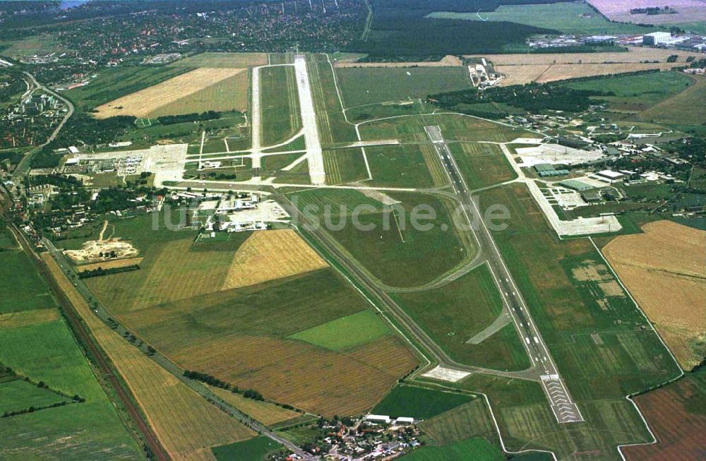 Schönefeld bei Berlin / Brandenburg aus der Vogelperspektive: Flughafen Schönefeld