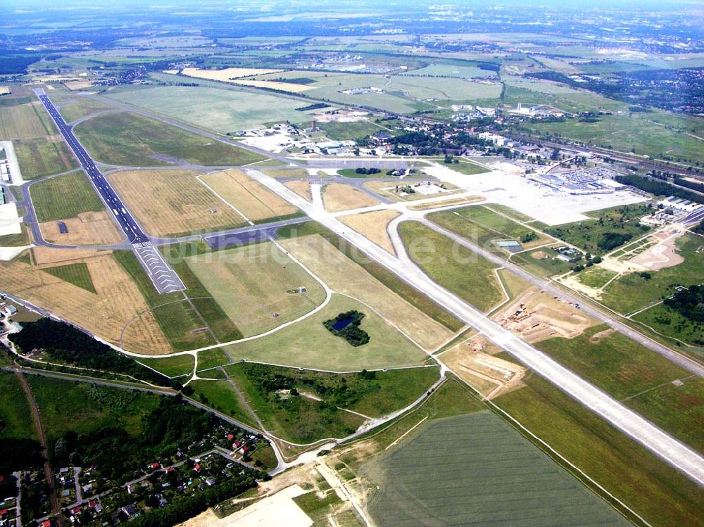 Schönefeld / BRB von oben - Flughafen Schönefeld (SXF)