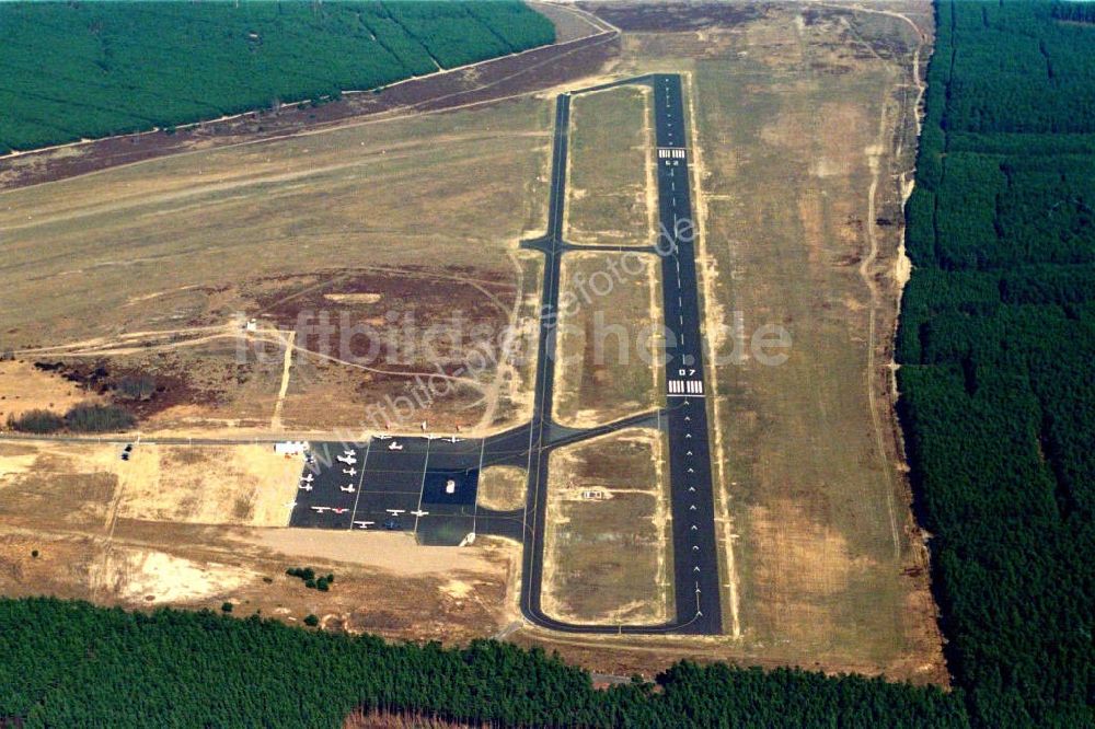 Berlin / Brandenburg aus der Vogelperspektive: Flughafen Schönhagen Brandenburg