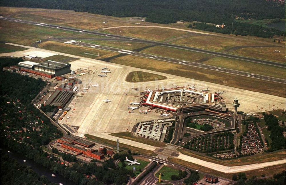 Luftbild Berlin-Tegel - Flughafen Tegel