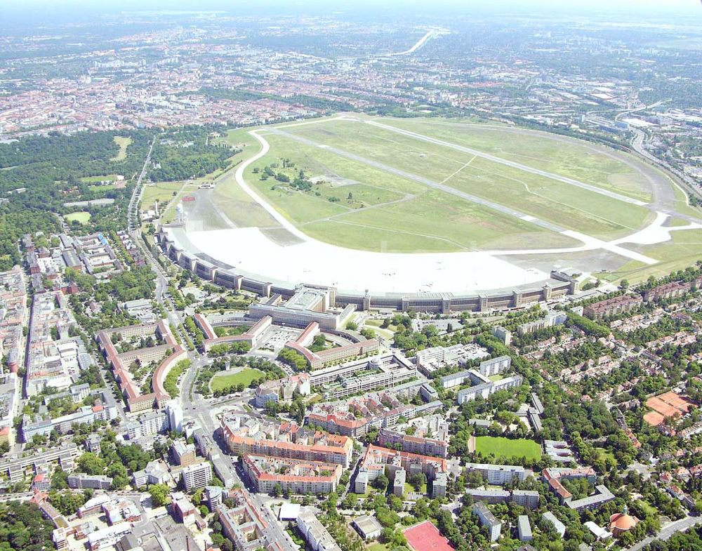 Berlin von oben - Flughafen Tempelhof