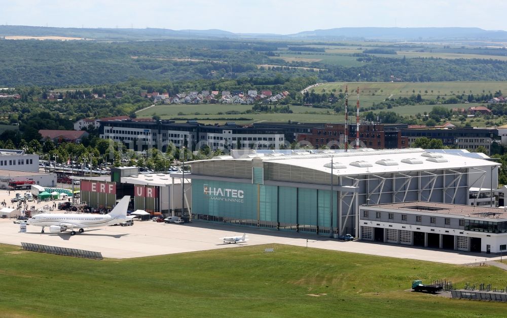 Erfurt aus der Vogelperspektive: Flughafenfest am Flughafen in Erfurt im Bundesland Thüringen