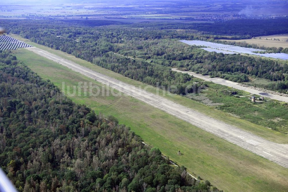 Allstedt von oben - Flugplatz in Allstedt im Bundesland Sachsen-Anhalt, Deutschland