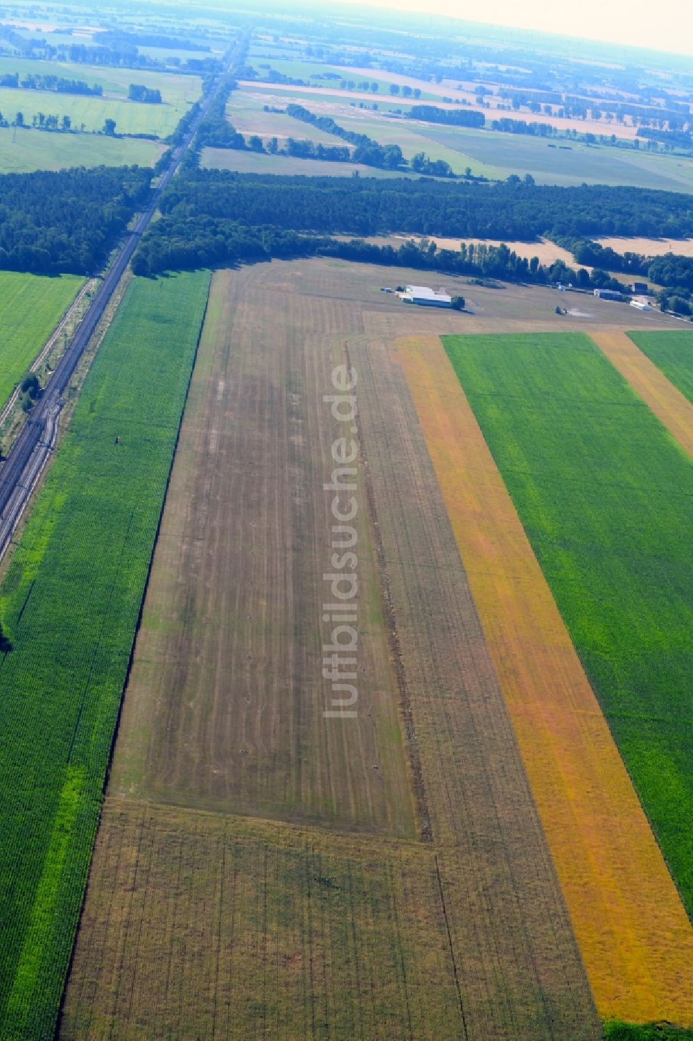 Luftbild Selbelang - Flugplatz der Bienenfarm GmbH in Selbelang im Bundesland Brandenburg, Deutschland