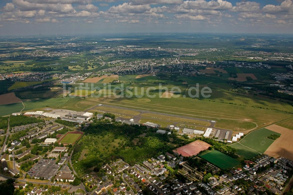 Luftbild Bonn - Flugplatz Bonn / Hangelar im Bundesland Nordrhein-Westfalen