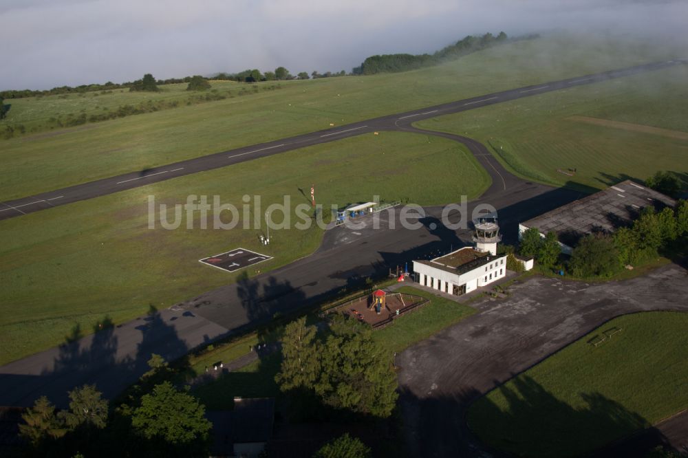 Luftbild Brenkhausen - Flugplatz in Brenkhausen im Bundesland Nordrhein-Westfalen, Deutschland