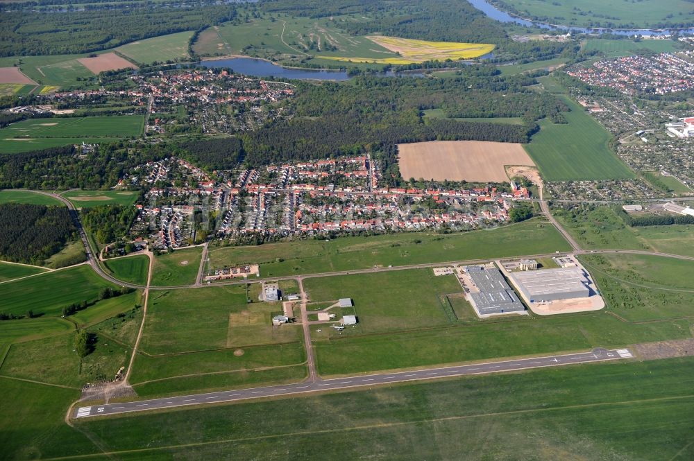 Luftaufnahme Dessau-Roßlau - Flugplatz in Dessau-Roßlau im Bundesland Sachsen-Anhalt