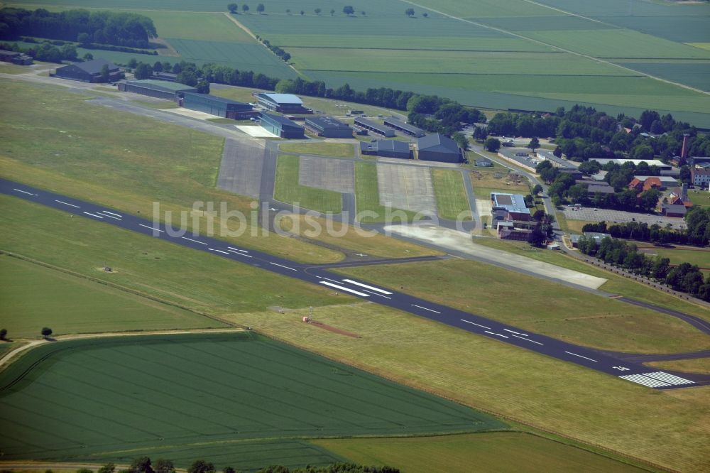 Luftbild Bückeburg - Flugplatz der Flugplatz Achum Bückeburg in Bückeburg im Bundesland Niedersachsen