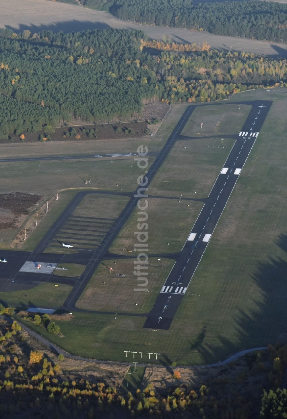 Luftbild Schönhagen - Flugplatz der Flugplatzgesellschaft Schönhagen mbH in Schönhagen im Bundesland Brandenburg