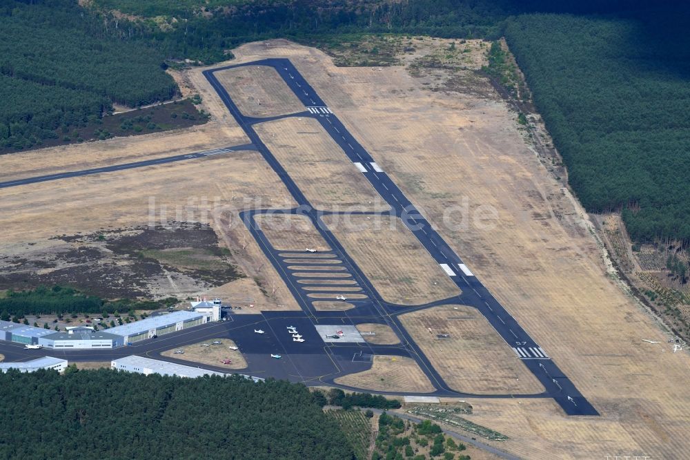 Luftbild Trebbin - Flugplatz der Flugplatzgesellschaft Schönhagen mbH in Schönhagen im Bundesland Brandenburg