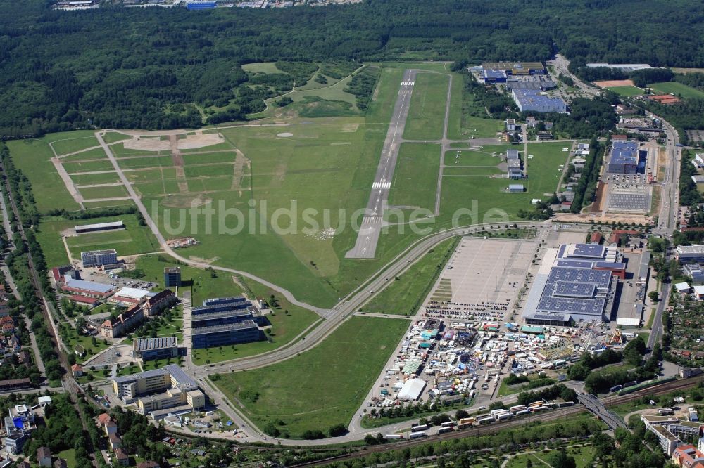 Luftbild Freiburg im Breisgau - Flugplatz der in Freiburg im Breisgau im Bundesland Baden-Württemberg, Deutschland