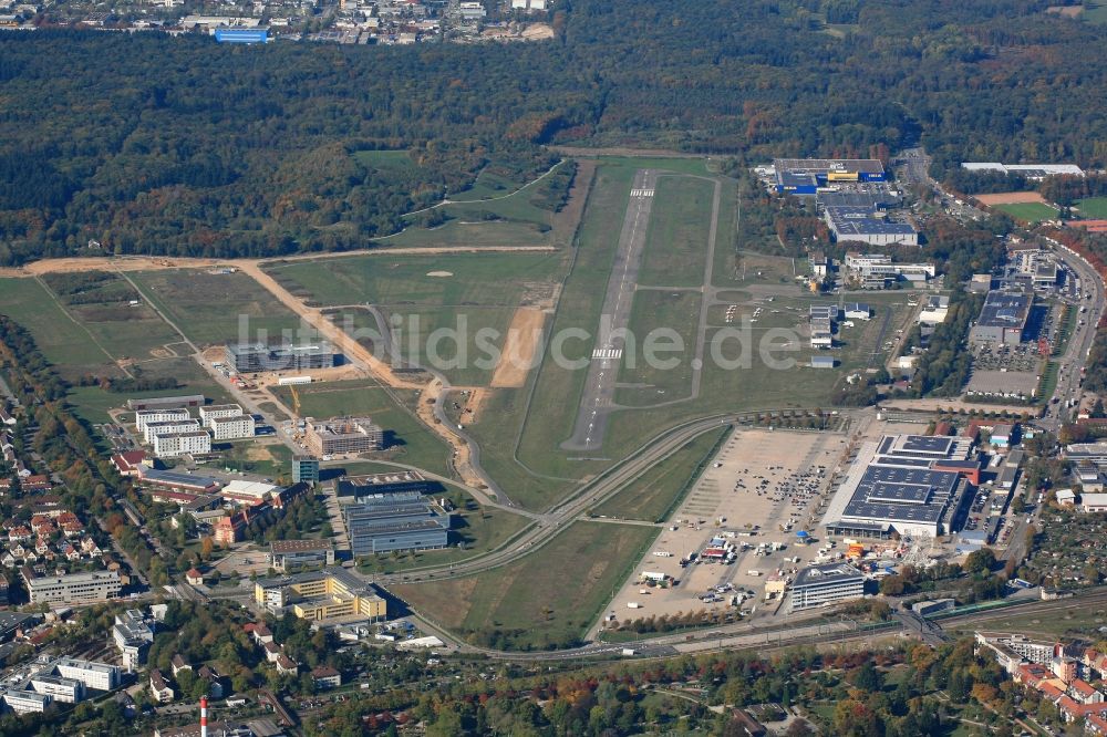 Freiburg im Breisgau aus der Vogelperspektive: Flugplatz der in Freiburg im Breisgau im Bundesland Baden-Württemberg, Deutschland