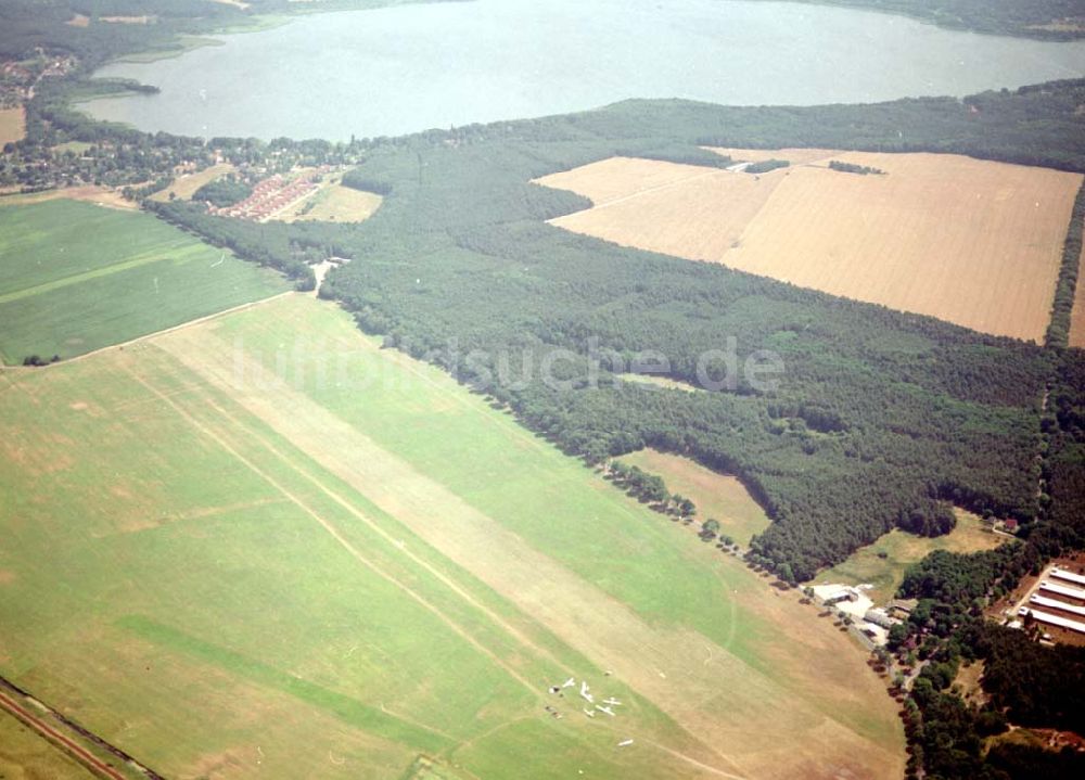 Luftaufnahme Friedersdorf - Flugplatz Friedersdorf bei Königs Wusterhausen / BRB. 09.07.02