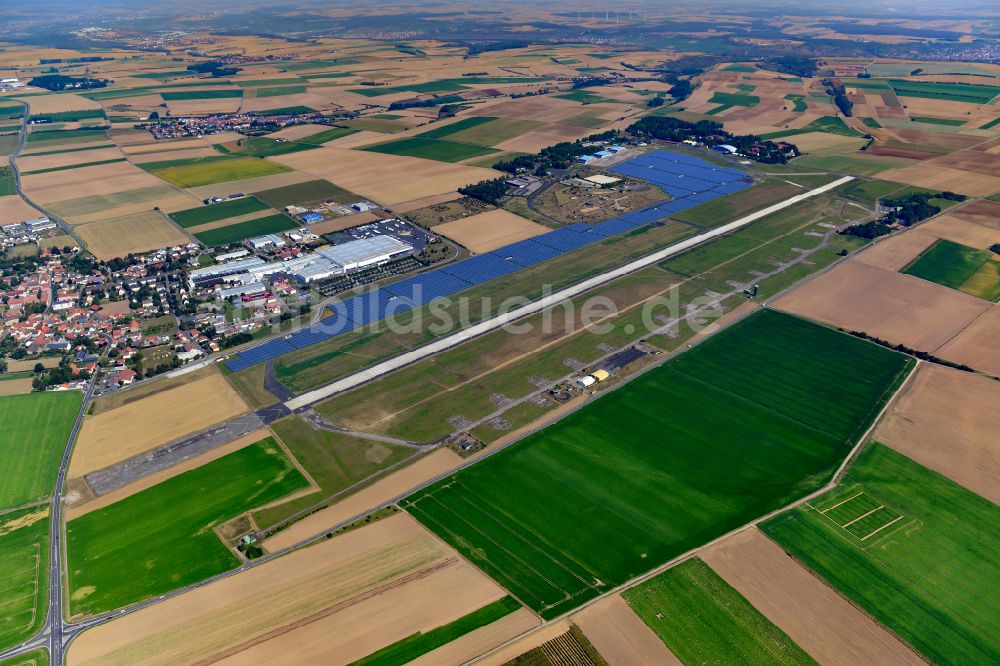 Giebelstadt von oben - Flugplatz in Giebelstadt im Bundesland Bayern, Deutschland