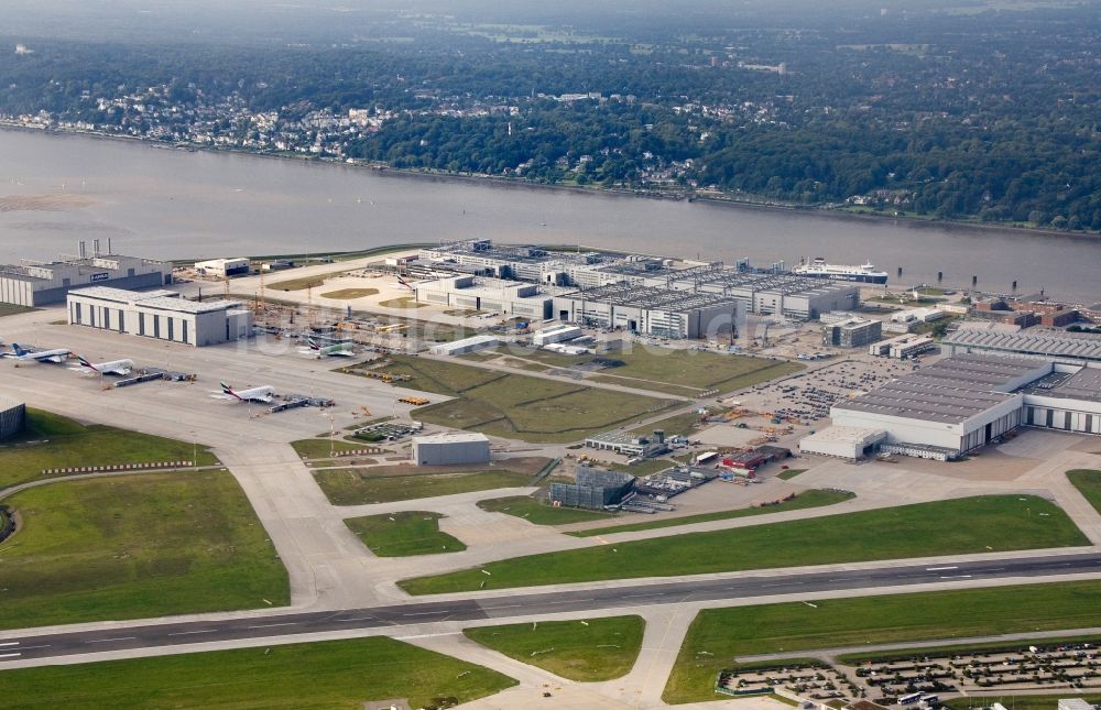 Luftbild Hamburg - Flugplatz Hamburg-Finkenwerder