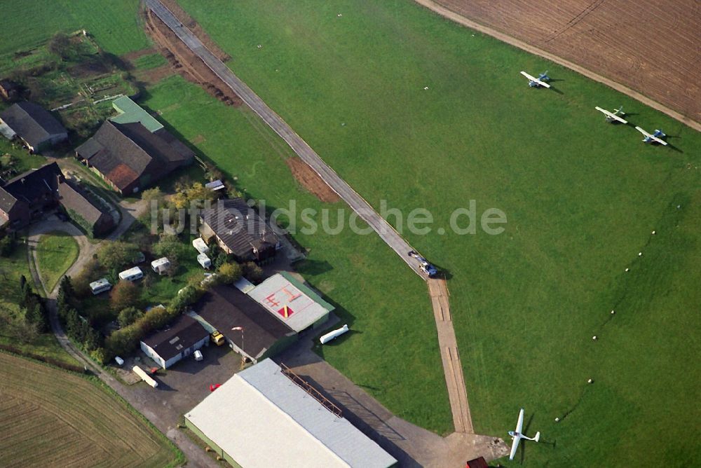 Luftbild Kamp-Lintfort - Flugplatz in Kamp-Lintfort im Bundesland Nordrhein-Westfalen