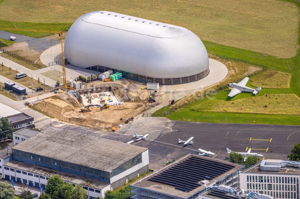 Luftbild Mülheim an der Ruhr - Flugplatz mit Luftschiffhallen der WDL Luftschiff GmbH in Mülheim an der Ruhr im Bundesland Nordrhein-Westfalen