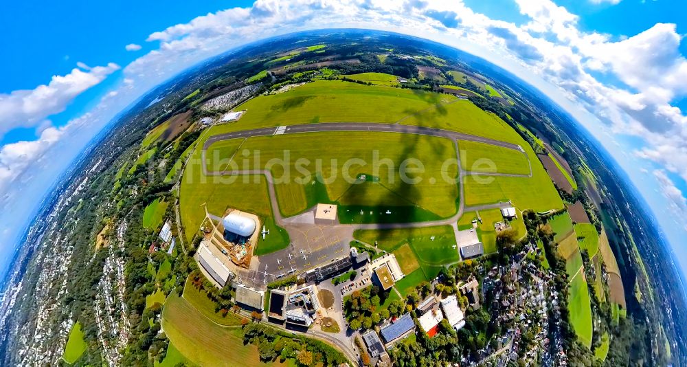 Luftbild Mülheim an der Ruhr - Flugplatz der mit Luftschiffhallen der WDL Luftschiff GmbH in Mülheim an der Ruhr im Bundesland Nordrhein-Westfalen