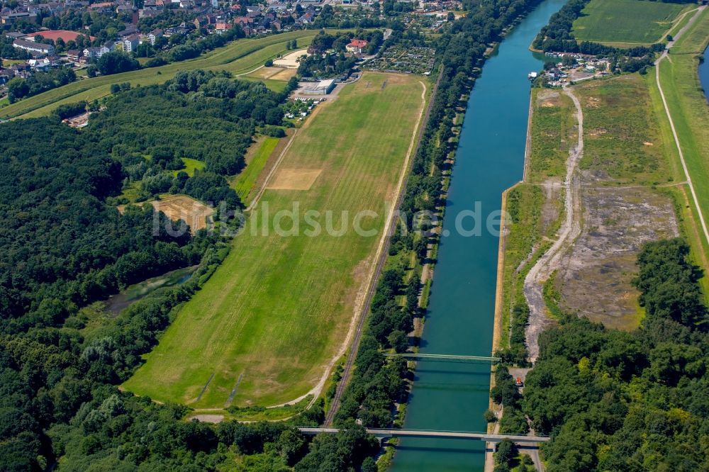 Dorsten von oben - Flugplatz der Luftsportverein Dorsten e.V. Im Ovelgünne in Dorsten im Bundesland Nordrhein-Westfalen