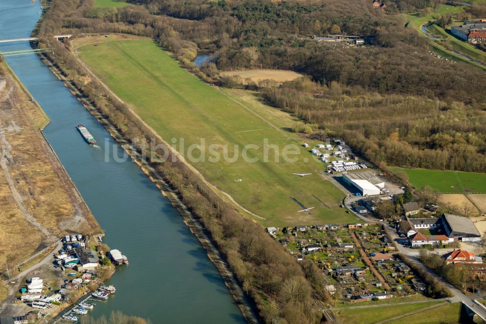 Dorsten aus der Vogelperspektive: Flugplatz des Luftsportverein Dorsten e.V. Im Ovelgünne in Dorsten im Bundesland Nordrhein-Westfalen