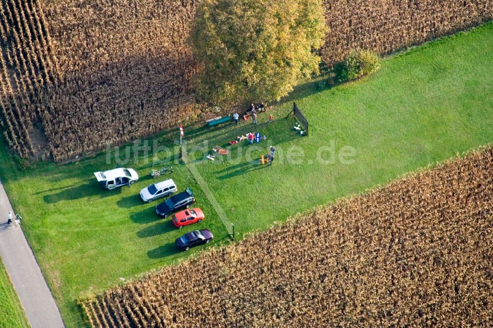 Hagenbach aus der Vogelperspektive: Flugplatz der Modellflieger in Hagenbach im Bundesland Rheinland-Pfalz