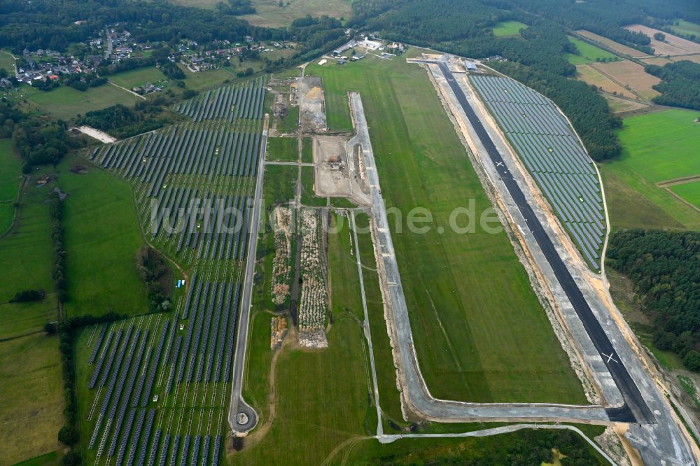 Luftaufnahme Neuhausen - Flugplatz in Neuhausen im Bundesland Brandenburg, Deutschland