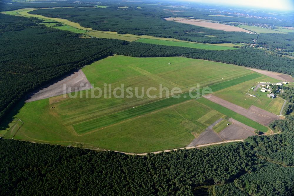 Blievenstorf von oben - Flugplatz Neustadt Glewe in Blievenstorf im Bundesland Mecklenburg-Vorpommern