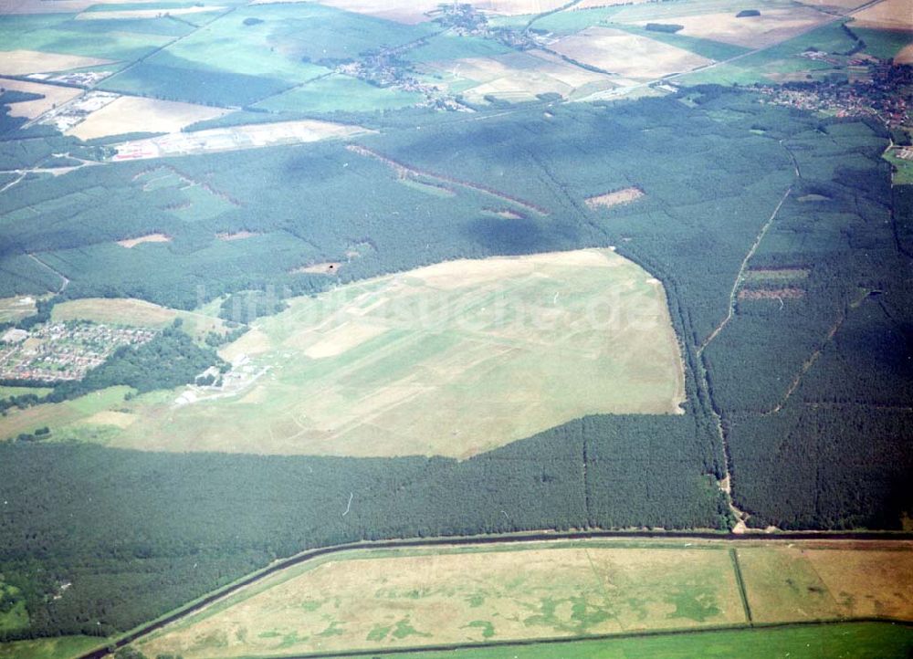 Luftaufnahme Neustadt-Glewe / Mecklenburg - Vorpommern - Flugplatz von Neustadt Glewe in Mecklenburg - Vorpommern