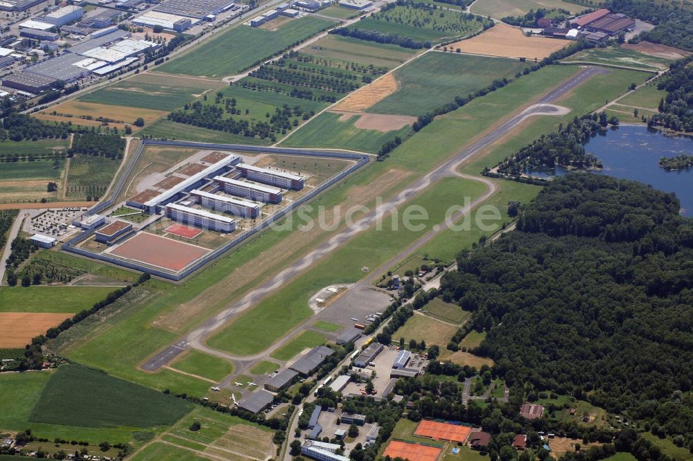 Offenburg von oben - Flugplatz Offenburg-Baden Gaswerkstraße in Offenburg im Bundesland Baden-Württemberg