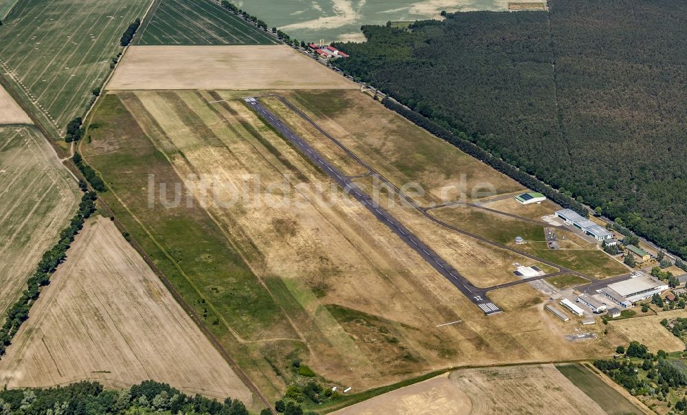 Luftaufnahme Kyritz - Flugplatz im Ortsteil Kötzlin in Kyritz im Bundesland Brandenburg