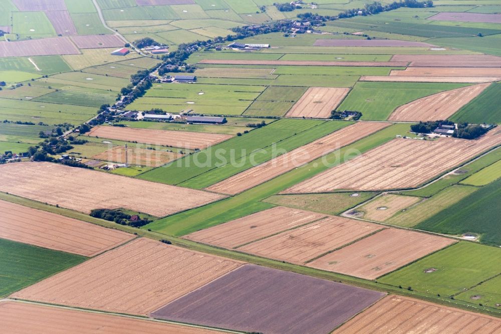 Pellworm von oben - Flugplatz Pellworm im Bundesland Schleswig-Holstein