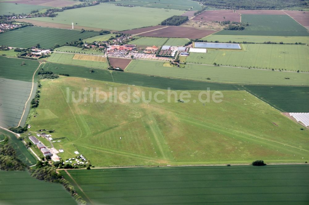 Luftaufnahme Mönchhagen - Flugplatz Purkshof in Mönchhagen im Bundesland Mecklenburg-Vorpommern, Deutschland