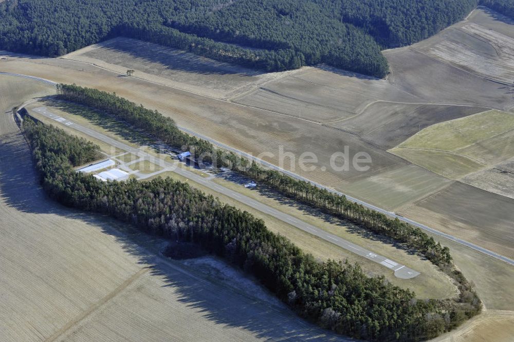 Luftaufnahme Oberhub - Flugplatz Regensburg-Oberhub in Bayern