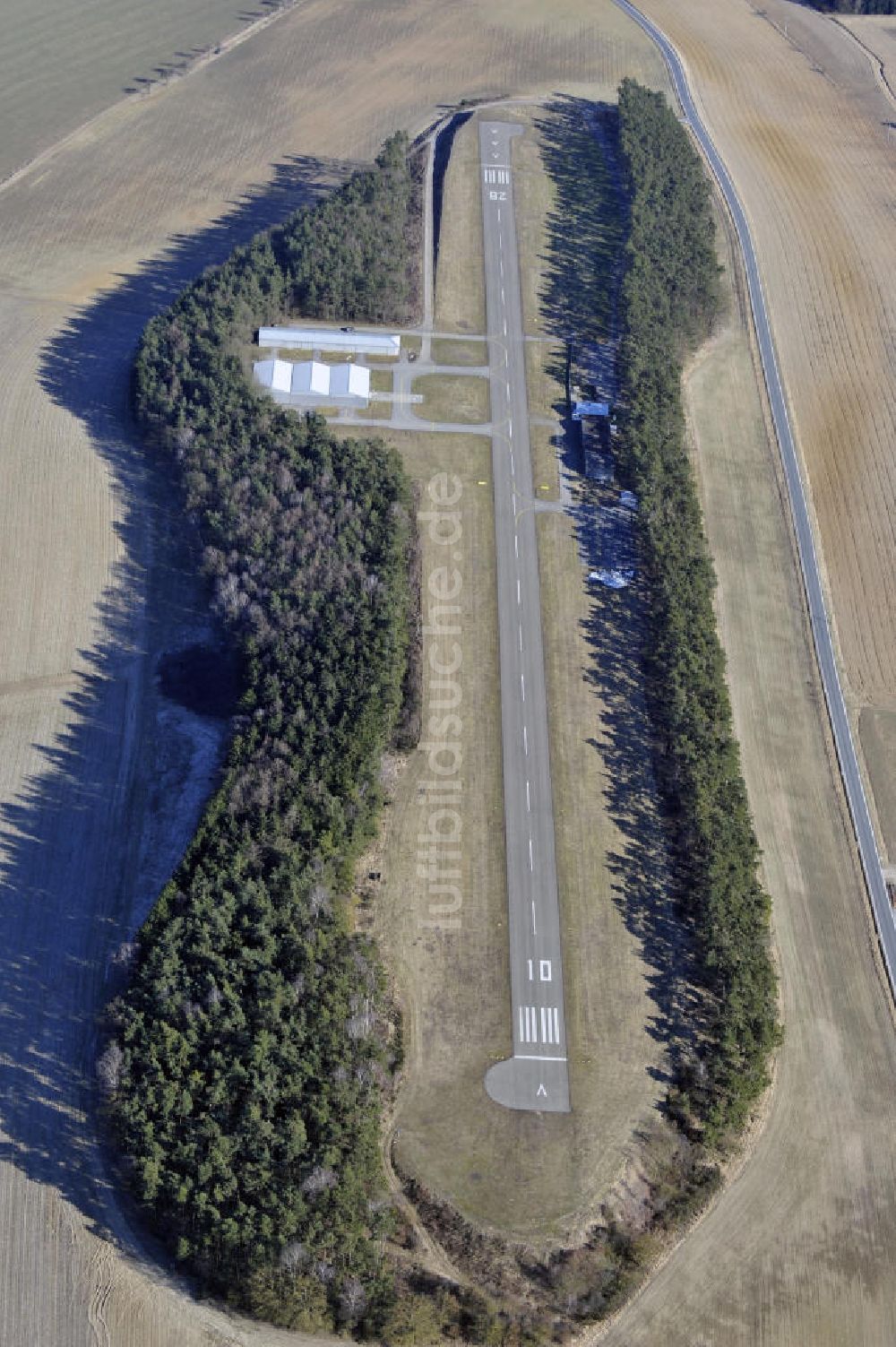 Luftaufnahme Oberhub - Flugplatz Regensburg-Oberhub in Bayern