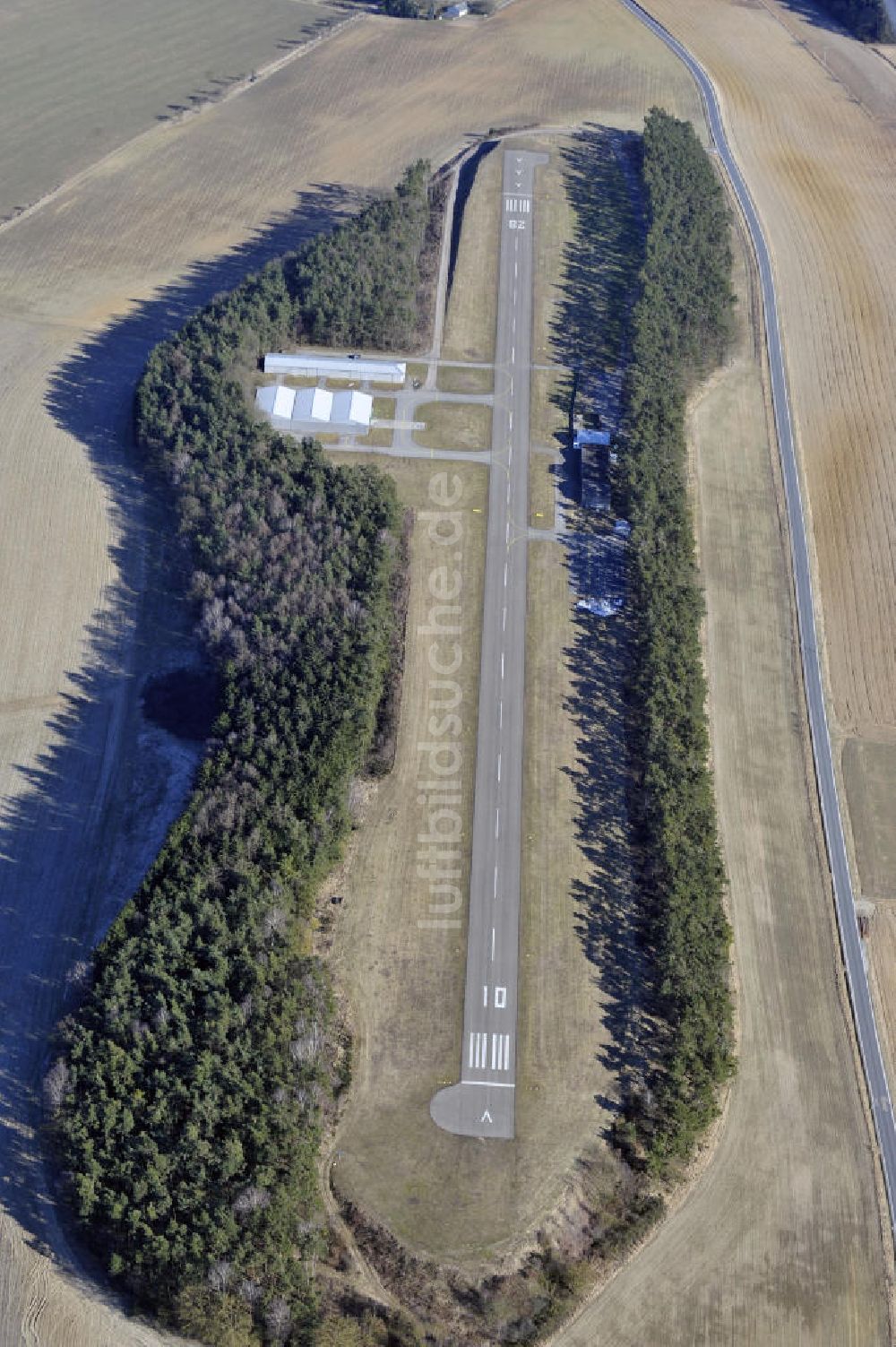 Oberhub von oben - Flugplatz Regensburg-Oberhub in Bayern