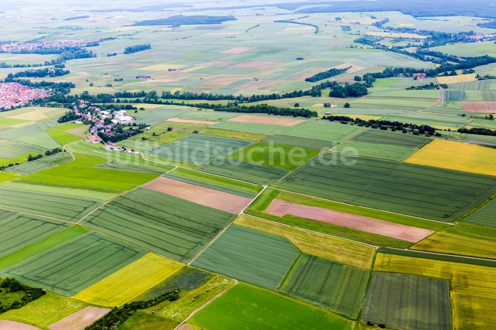 Luftaufnahme Saal an der Saale - Flugplatz Segelfluggelände Am Kreuzberg in Saal an der Saale im Bundesland Bayern, Deutschland