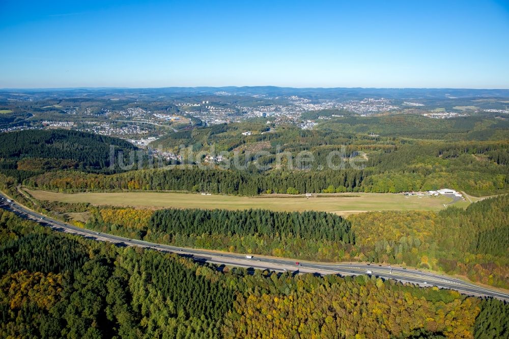 Luftaufnahme Siegen - Flugplatz Siegen-Eisernhardt in Siegen im Bundesland Nordrhein-Westfalen