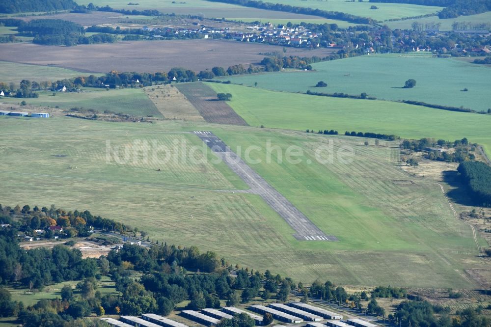 Luftbild Strausberg - Flugplatz der Strausberger Flugplatz GmbH in Strausberg im Bundesland Brandenburg, Deutschland