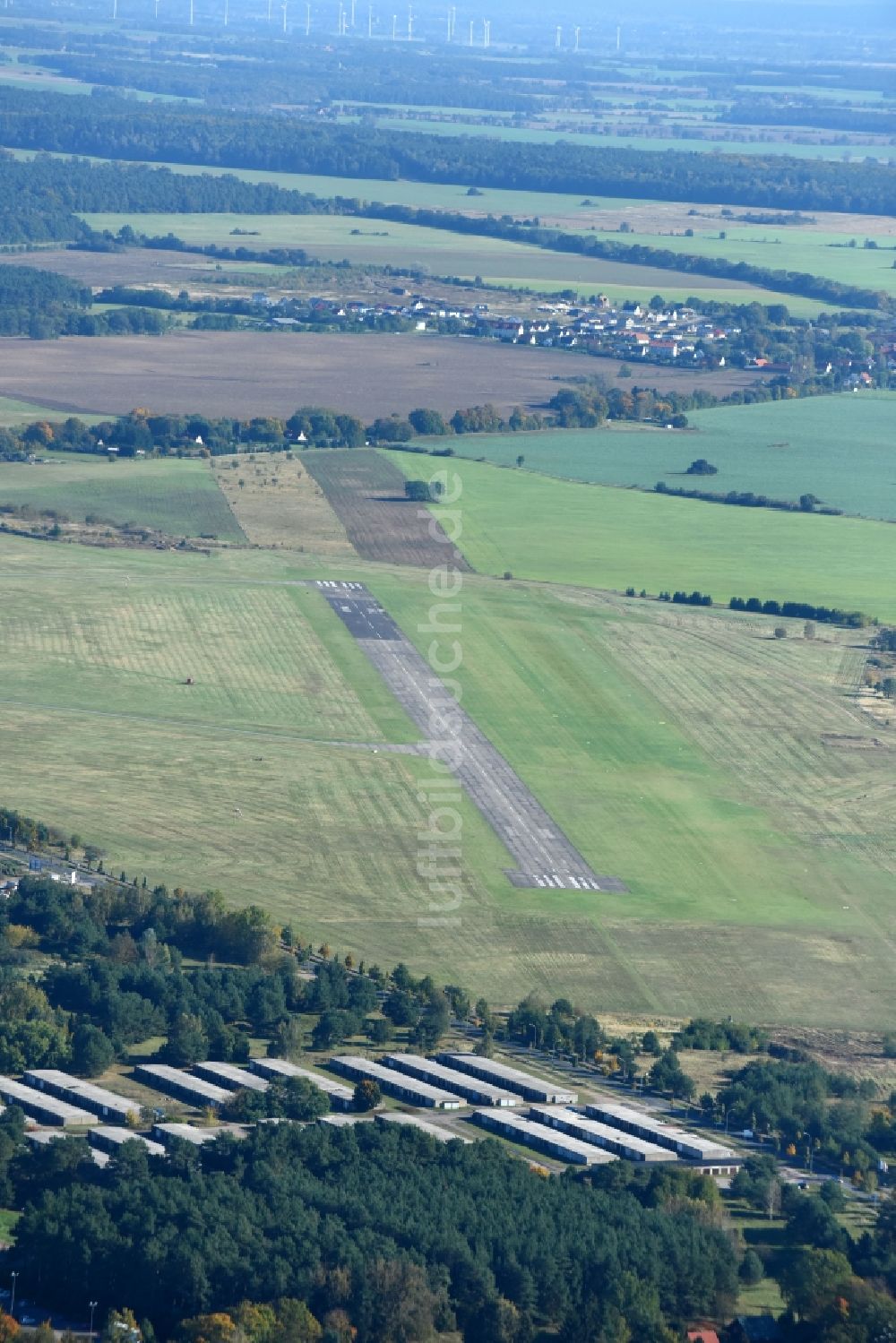 Luftaufnahme Strausberg - Flugplatz der Strausberger Flugplatz GmbH in Strausberg im Bundesland Brandenburg, Deutschland