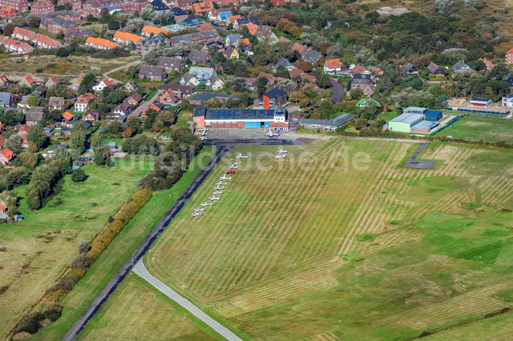 Luftbild Wangerooge - Flugplatz auf Wangerooge im Bundesland Niedersachsen, Deutschland