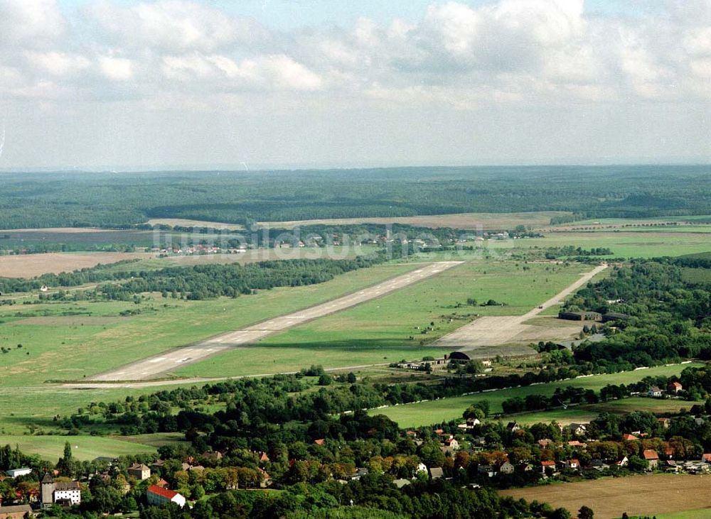 Werneuchen / BRB von oben - Flugplatz Werneuchen / Brandenburg.