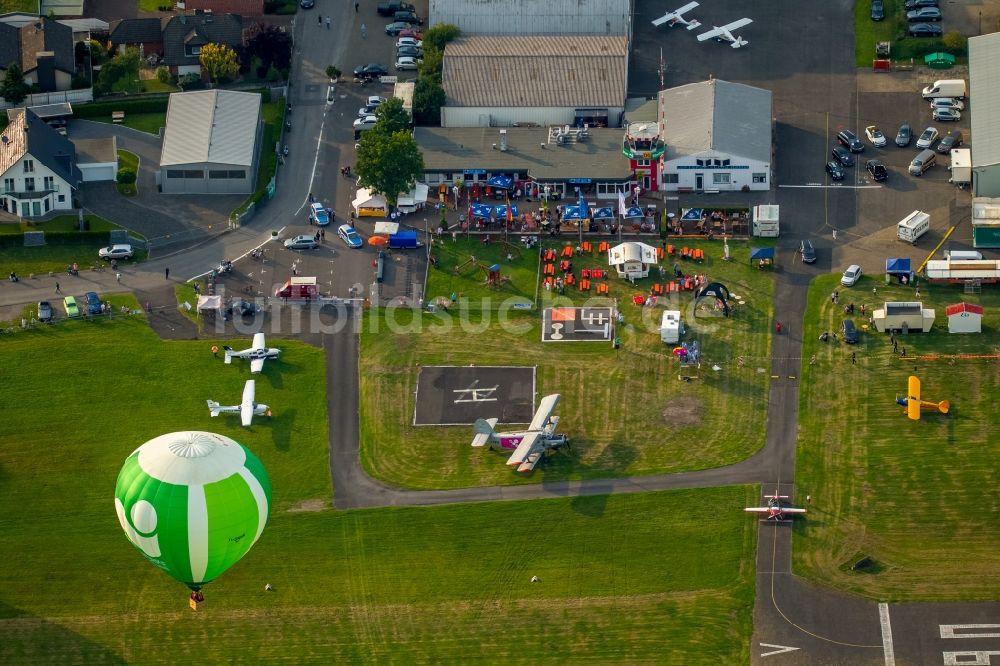 Hamm von oben - Flugplatzfest und Flugtag auf dem Gelände der Hamm-Lippewiesen in Hamm im Bundesland Nordrhein-Westfalen