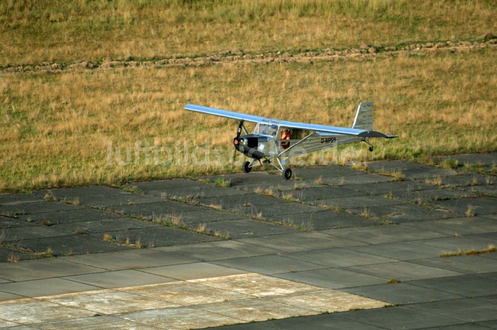 Luftbild Werneuchen - Flugzeug- Ultraleichtflugzeug mit der Kennung D-MPSB im Fluge über dem Luftraum in Werneuchen im Bundesland Brandenburg