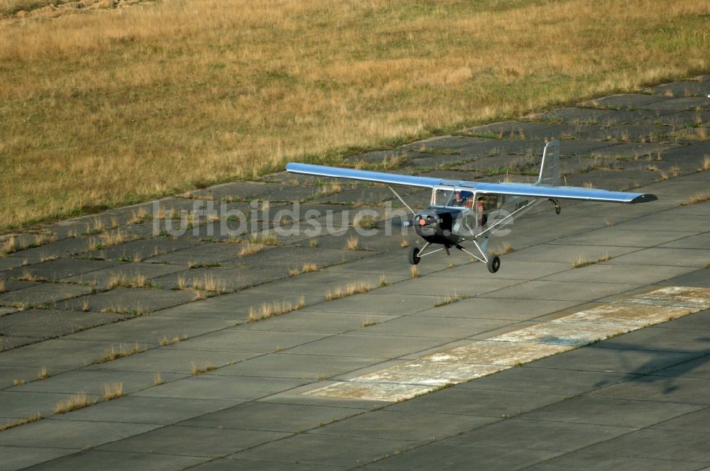 Luftaufnahme Werneuchen - Flugzeug- Ultraleichtflugzeug mit der Kennung D-MPSB im Fluge über dem Luftraum in Werneuchen im Bundesland Brandenburg