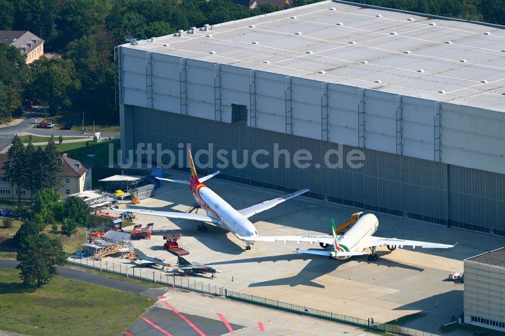 Luftbild Dresden - Flugzeug- Wartungshalle - Hangar am Flughafen Dresden im Ortsteil Klotzsche in Dresden im Bundesland Sachsen, Deutschland