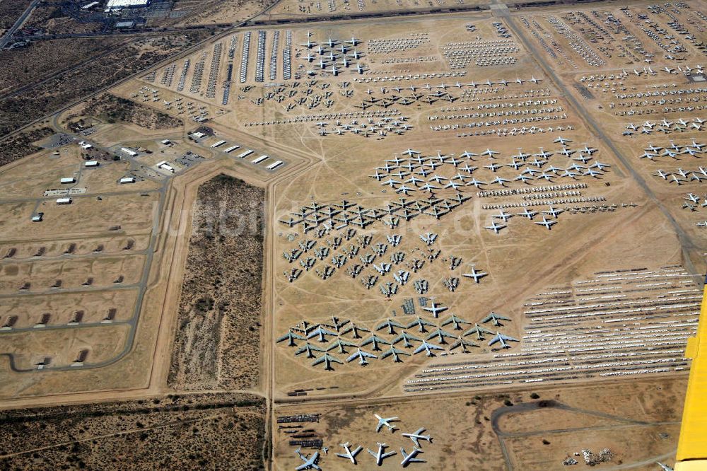 Luftbild TUCSON - Flugzeugfriedhof Davis Monthan Air Force Base Arizona USA