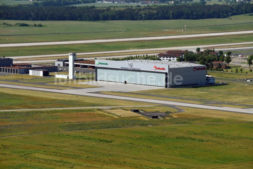 Schönefeld aus der Vogelperspektive: Flugzeughangar an der Wolfgang-von-Gronau-Allee in Schönefeld im Bundesland Brandenburg, Deutschland